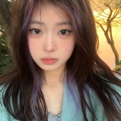 女孩向前冲